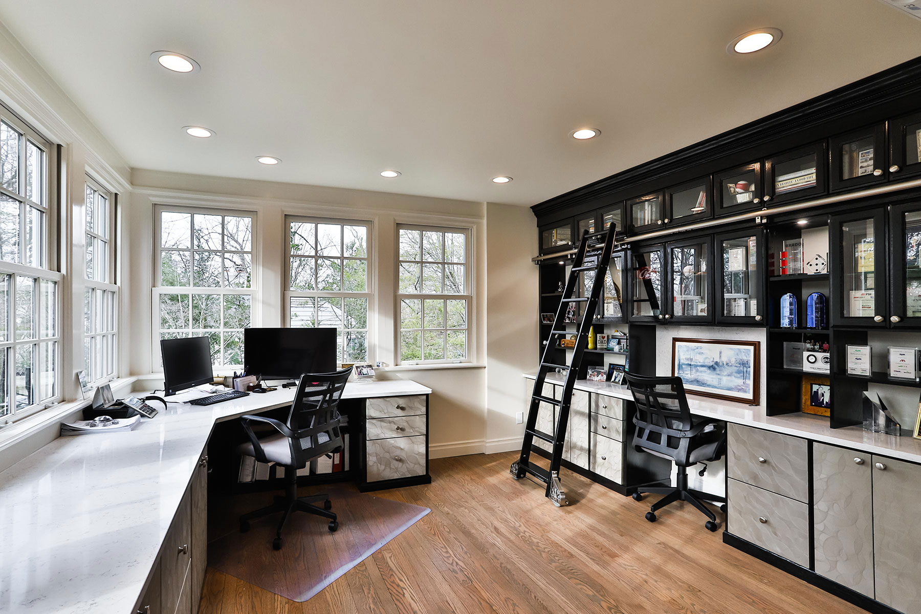 Custom Home Offices, Office Built-in Design